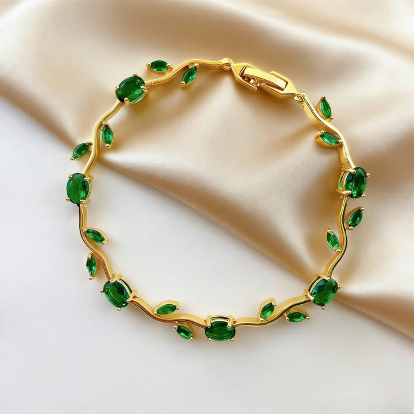 Korean Style White Flower Tulip Heart Bracelet