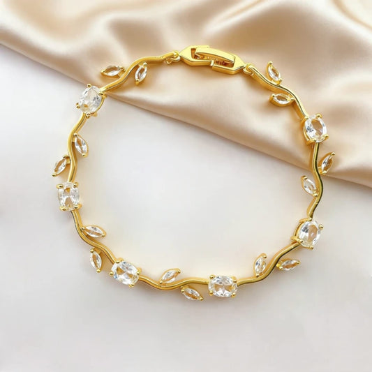 Korean Style White Flower Tulip Heart Bracelet