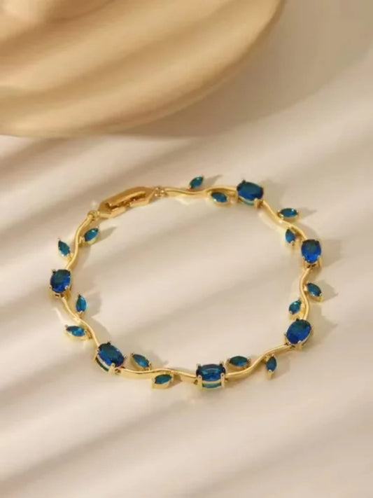 Korean Style White Flower Tulip Heart Bracelet